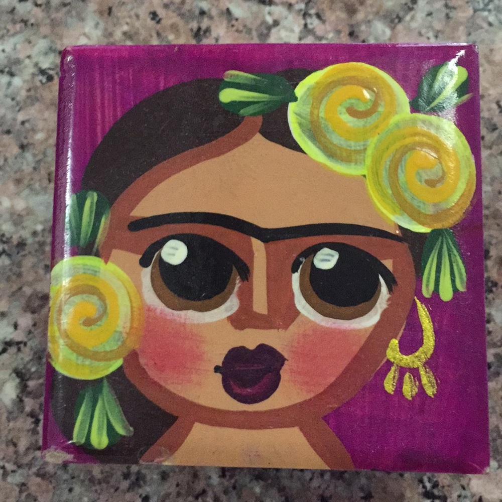 Handmade/painted box from Mexico! - Picture 2 of 4